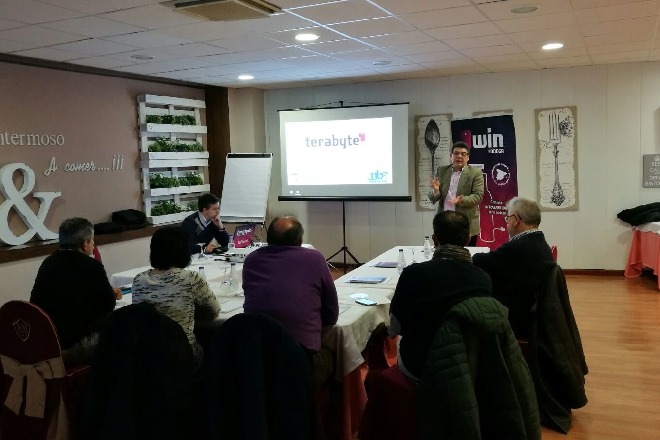 TWIN BODEGA EN PEÑAFIEL Y ARANDA